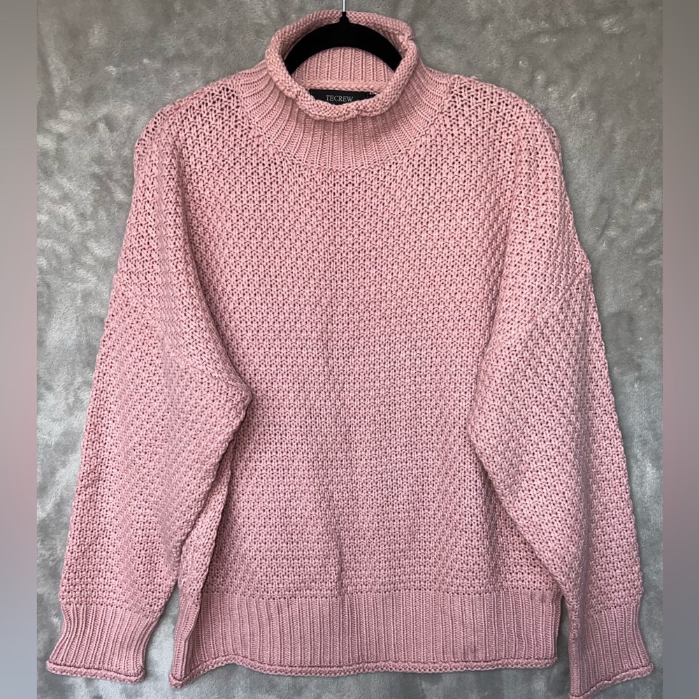 Womens Chunky Turtleneck Sweater. Medium